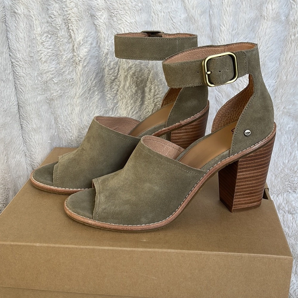 Ugg Aja Heeled Sandal View 3